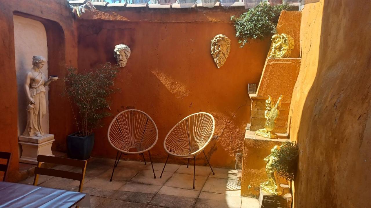 Maison De Charme Avec Cour, Proche Rue Des Teinturiers Avignon Exterior photo